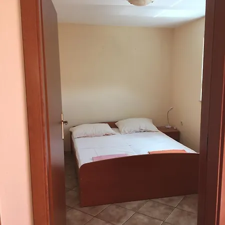 Fortuna Apartman Tribunj (Sibenik-Knin)